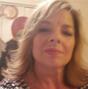 Meet your Posher, Kary